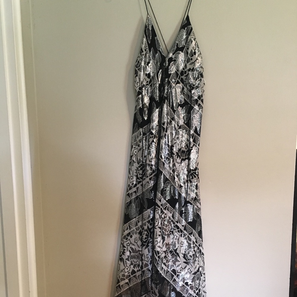 Nicole Miller flowy dress!